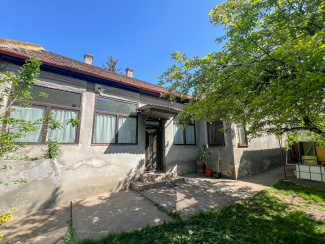 VC3 143053 - Casa 3 camere de vanzare in Gruia, Cluj Napoca