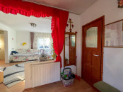 VC7 50945 - Casa 7 camere de vanzare in Floresti