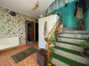 VC7 50945 - Casa 7 camere de vanzare in Floresti